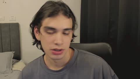 thiaan__ online show from 25, 12, 2024