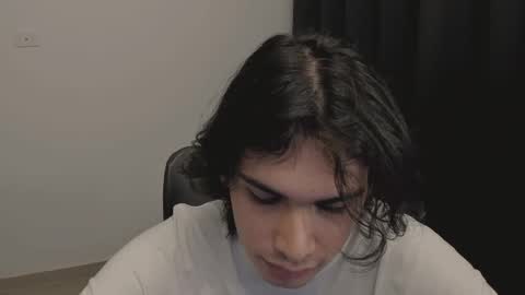 thiaan__ online show from 6, 3, 2025