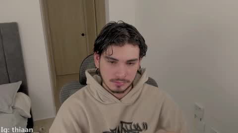 thiaan__ online show from 13, 9, 2025