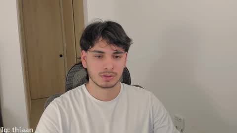 thiaan__ online show from 18, 11, 2025