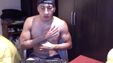 Snapshot of thiago_happy chatting on 25, 2, 2025 thiago_happy online show from 25, 2, 2025