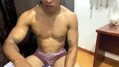 Snapshot of thiago_happy chatting on 22, 12, 2025 thiago_happy online show from 22, 12, 2025