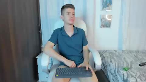 Snapshot of thiago_james69 chatting on 23, 9, 2025 Manuel online show from 23, 9, 2025