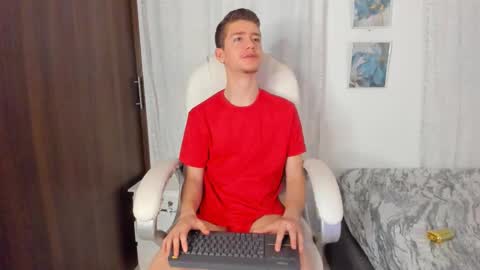 Snapshot of thiago_james69 chatting on 7, 10, 2025 Manuel online show from 7, 10, 2025