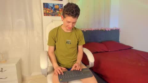 Snapshot of thiago_james69 chatting on 16, 10, 2025 Manuel online show from 16, 10, 2025