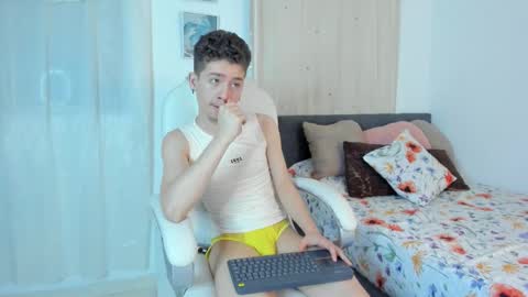 Snapshot of thiago_james69 chatting on 31, 10, 2025 Manuel online show from 31, 10, 2025