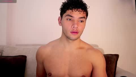 Snapshot of thiago_l chatting on 17, 2, 2025 Just Thiago online show from 17, 2, 2025