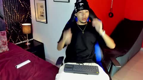 Snapshot of thiago_preston chatting on 22, 4, 2026 Thiago online show from 22, 4, 2026