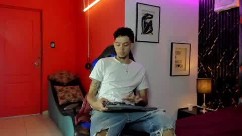 Snapshot of thiago_preston chatting on 24, 4, 2026 Thiago online show from 24, 4, 2026