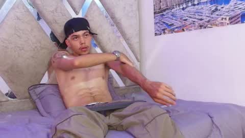 Snapshot of thiago_preston chatting on 12, 5, 2026 Thiago online show from 12, 5, 2026