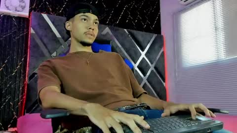 Snapshot of thiago_preston chatting on 20, 5, 2026 Thiago online show from 20, 5, 2026
