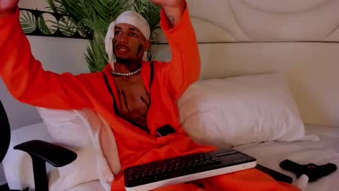 ThiagoFerreti online show from 31, 10, 2025