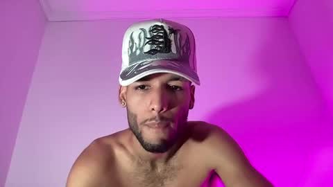 ThiagoFerreti online show from 5, 6, 2026