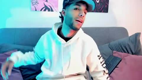 Snapshot of thiagoferreti_ chatting on 7, 7, 2026 ThiagoFerreti online show from 7, 7, 2026