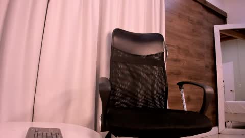 Snapshot of thiagovega_ chatting on 11, 5, 2026 thiagovega_ online show from 11, 5, 2026