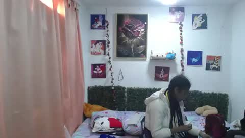 thiana_horny online show from 18, 6, 2026