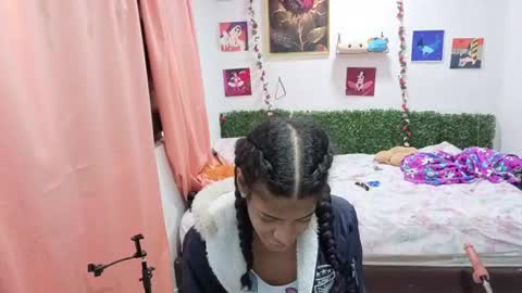 thiana_horny online show from 25, 6, 2026