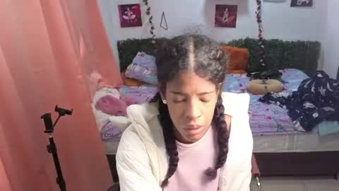 thiana_horny online show from 6, 7, 2026