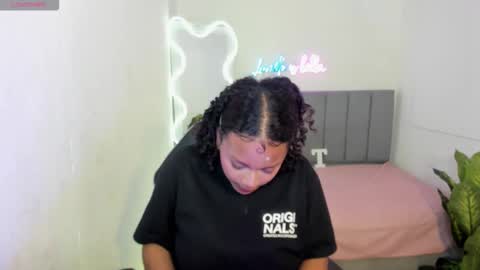  thiana  online show from 3, 11, 2025