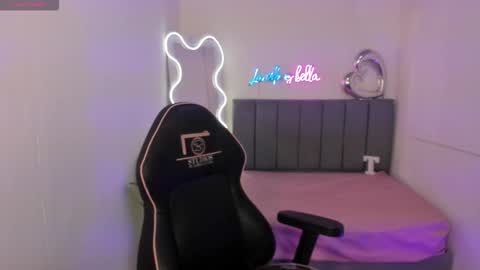  thiana  online show from 21, 11, 2025