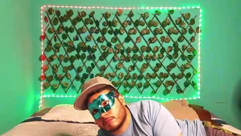 Snapshot of thicc_queen_the_rascal chatting on 16, 9, 2025 Thicc Queen The Rascal online show from 16, 9, 2025