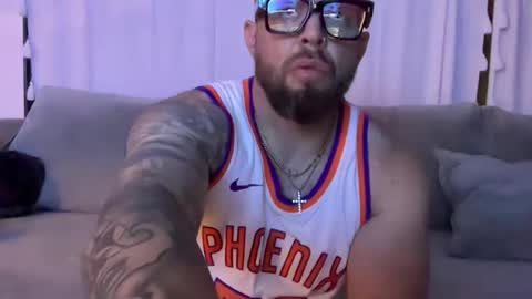 Snapshot of thiccbull12 chatting on 3, 6, 2026 thiccbull12 online show from 3, 6, 2026