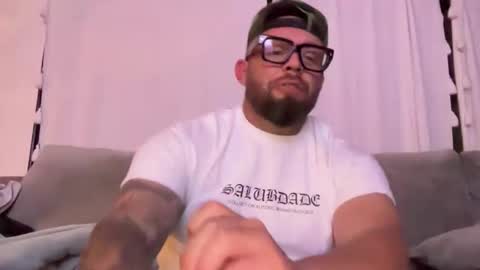 Snapshot of thiccbull12 chatting on 4, 6, 2026 thiccbull12 online show from 4, 6, 2026