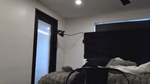 thiccbull12 online show from 5, 8, 2026