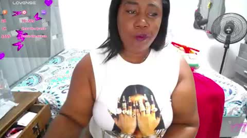 Snapshot of thickebonymilf chatting on 27, 7, 2026 XIOMARA online show from 27, 7, 2026