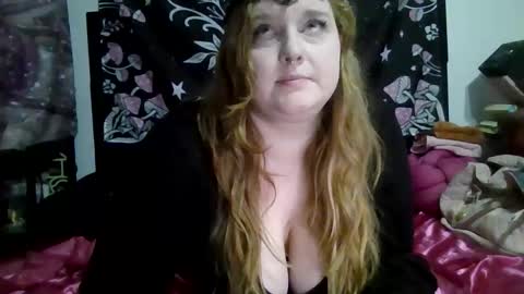 Snapshot of thickgingergoddess chatting on 1, 12, 2025 Ariel online show from 1, 12, 2025