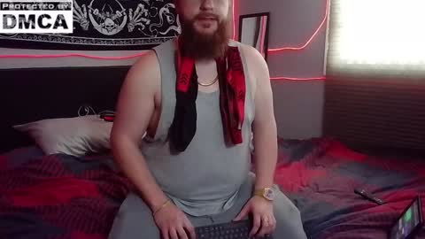 Snapshot of thickhandsomeman chatting on 8, 1, 2025 ThickHandsomeMan online show from 8, 1, 2025