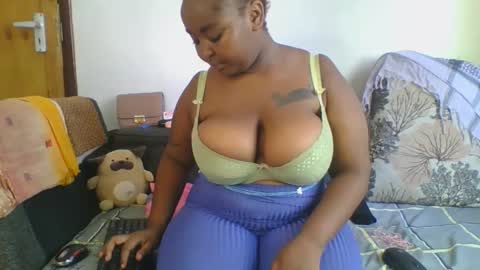 thickie_ online show from 16, 11, 2025