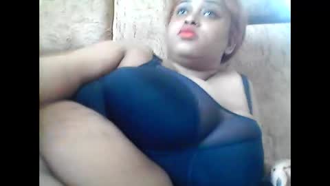 Snapshot of thicky_sandra chatting on 16, 2, 2026 thicky_sandra online show from 16, 2, 2026