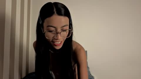 Snapshot of thifa2x chatting on 28, 6, 2026 thifa2x online show from 28, 6, 2026