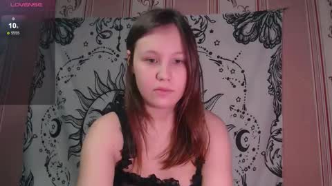 thighswithspikes online show from 21, 11, 2025