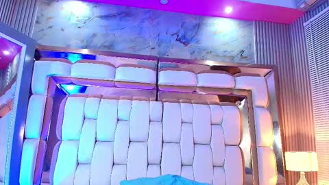 Eva  online show from 2, 1, 2025