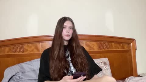 Snapshot of thingstheydidformeoutoflove chatting on 16, 11, 2025 alex online show from 16, 11, 2025