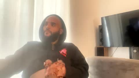 Snapshot of thisdikgood chatting on 17, 12, 2025 El DURO online show from 17, 12, 2025