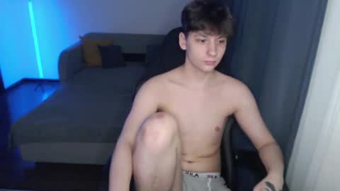 Snapshot of thomas617826 chatting on 25, 1, 2025 Thomas Hill online show from 25, 1, 2025