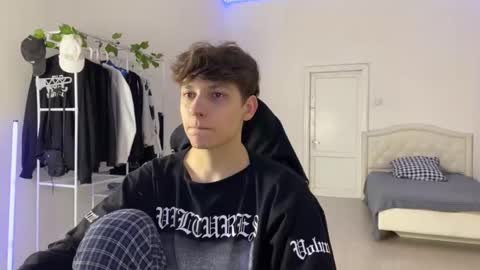 Snapshot of thomas617826 chatting on 26, 10, 2025 Thomas Hill online show from 26, 10, 2025