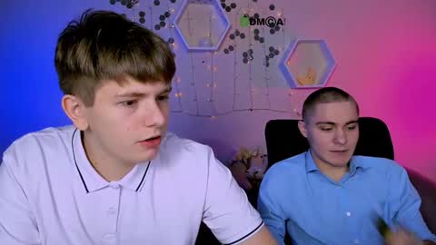 Snapshot of thomas_crow chatting on 17, 11, 2025 thomas_crow online show from 17, 11, 2025