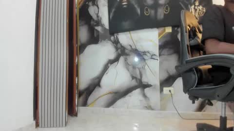 Thomas online show from 9, 11, 2025