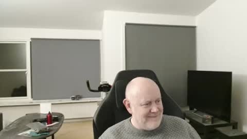 thomash32 online show from 9, 11, 2025