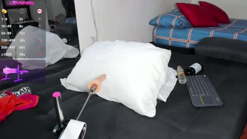 Snapshot of thomass_royy chatting on 25, 2, 2025 thomass royy online show from 25, 2, 2025