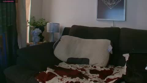 Snapshot of thomylov chatting on 18, 5, 2026 thomylov online show from 18, 5, 2026