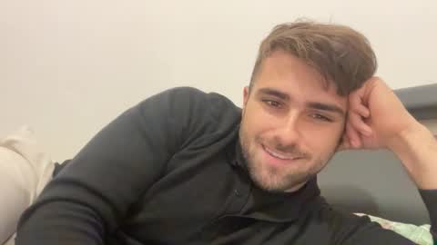 Snapshot of thony_grey chatting on 2, 10, 2025 Thony Grey online show from 2, 10, 2025