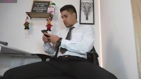 thonydupont online show from 18, 12, 2024