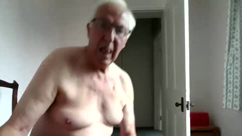 Snapshot of thruster99 chatting on 20, 6, 2026 thruster99 online show from 20, 6, 2026