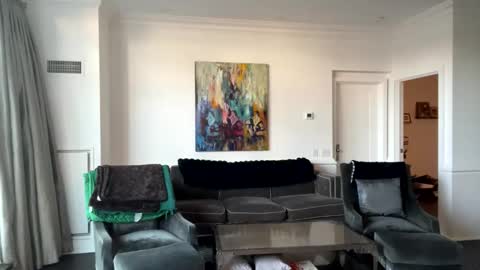 tia_fox online show from 27, 10, 2025