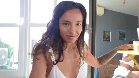 Snapshot of tia_j chatting on 23, 5, 2026 tia_j online show from 23, 5, 2026